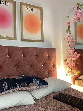 Snapshot of GabiHills chatting on December 13, 2025, 8:04 pm GabiHills online show from December 13, 2025, 8:04 pm