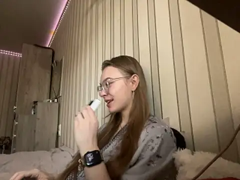 Snapshot of bellameow88 chatting on November 7, 2025, 3:33 am bellameow88 online show from November 7, 2025, 3:33 am