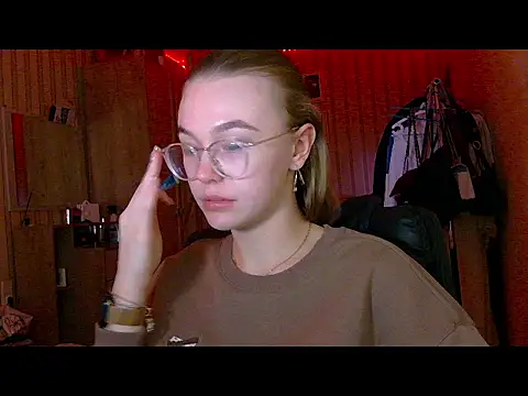 Snapshot of bellameow88 chatting on December 1, 2025, 11:11 am bellameow88 online show from December 1, 2025, 11:11 am