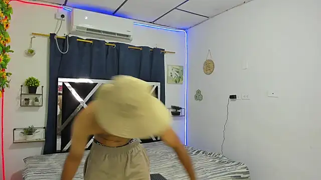 jacks miller7 online show from September 22, 2025, 9:43 pm