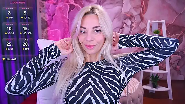 Snapshot of BellaRayyy chatting on December 2, 2025, 6:48 am BellaRayyy online show from December 2, 2025, 6:48 am