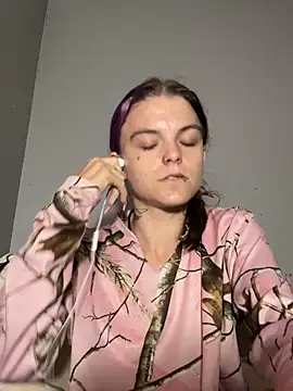 Snapshot of ittybittymeryssa chatting on November 11, 2025, 8:20 am ittybittymeryssa online show from November 11, 2025, 8:20 am