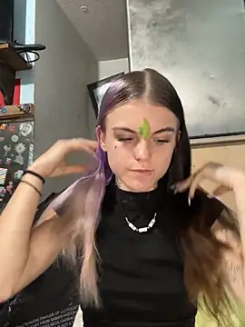 ittybittymeryssa online show from December 20, 2025, 11:24 am