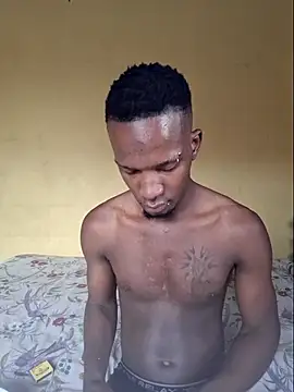 Snapshot of RAWFREAKYVERSE chatting on December 18, 2025, 7:24 am RAWFREAKYVERSE online show from December 18, 2025, 7:24 am