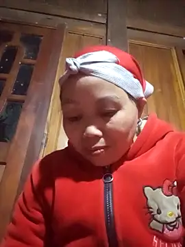  YooY  online show from December 1, 2025, 2:07 pm