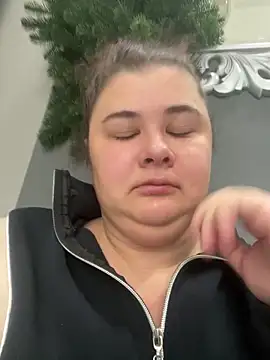 Snapshot of AliceCurlyX chatting on December 1, 2025, 9:21 am AliceCurlyX online show from December 1, 2025, 9:21 am