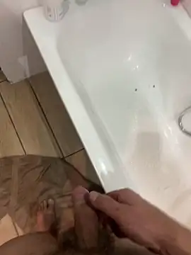 Snapshot of Darekjapa chatting on November 27, 2025, 12:33 am Darekjapa online show from November 27, 2025, 12:33 am