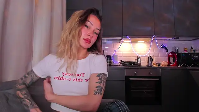 Snapshot of baobei03 chatting on November 10, 2025, 11:37 am baobei03 online show from November 10, 2025, 11:37 am