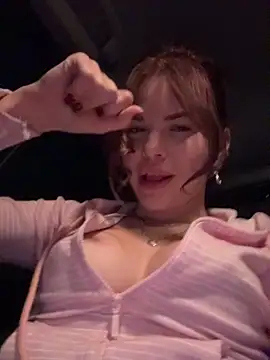 SMELLSEX online show from April 18, 2026, 7:07 pm