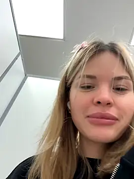 Snapshot of SMELLSEX chatting on September 26, 2025, 6:26 pm SMELLSEX online show from September 26, 2025, 6:26 pm