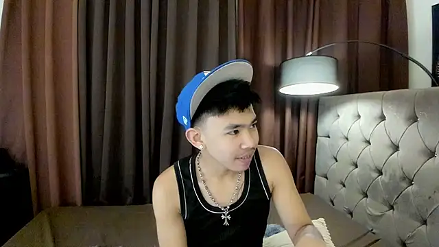 urfantasyhotbaby online show from November 23, 2025, 5:01 pm