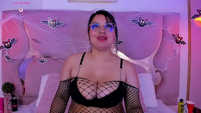 Snapshot of AbbieJoness__ chatting on October 21, 2025, 2:16 pm AbbieJoness online show from October 21, 2025, 2:16 pm
