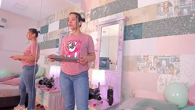 hillary chen online show from November 14, 2025, 2:37 am