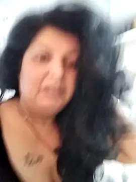 Snapshot of Jann_Riya333 chatting on November 10, 2025, 1:43 am Jann Riya333 online show from November 10, 2025, 1:43 am