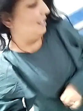 Snapshot of Jann_Riya333 chatting on November 9, 2025, 12:42 pm Jann Riya333 online show from November 9, 2025, 12:42 pm