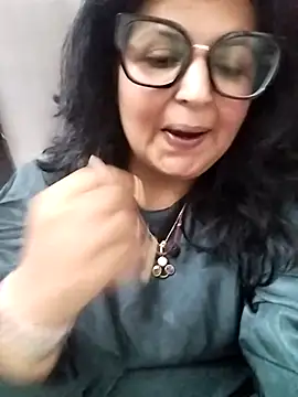 Snapshot of Jann_Riya333 chatting on November 27, 2025, 8:48 am Jann Riya333 online show from November 27, 2025, 8:48 am