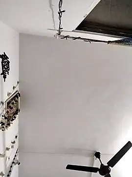 Snapshot of Jann_Riya333 chatting on December 17, 2025, 1:49 pm Jann Riya333 online show from December 17, 2025, 1:49 pm