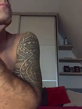 Enriko Aisah2025 online show from September 25, 2025, 7:31 pm