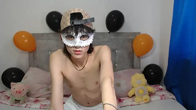 Snapshot of dylann_ross chatting on October 2, 2025, 8:23 pm dylann ross online show from October 2, 2025, 8:23 pm