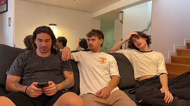 lenruy online show from March 9, 2026, 9:29 pm