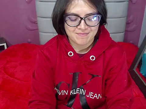 Cailing Zu online show from December 5, 2025, 7:40 am