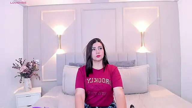 victoria bourne online show from February 3, 2026, 7:08 pm