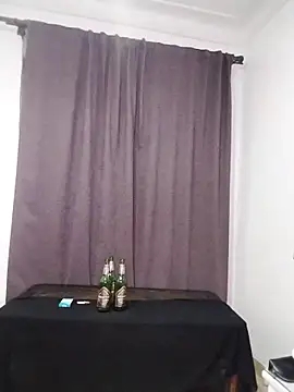 lilyan12 online show from April 14, 2026, 11:43 pm