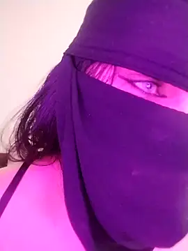 lilyan12 online show from June 5, 2026, 2:05 am