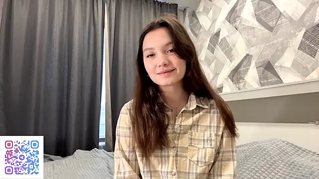 Snapshot of KiraVelvet chatting on November 9, 2025, 9:24 am KiraVelvet online show from November 9, 2025, 9:24 am