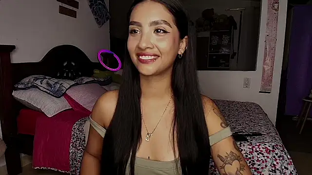 mia yireth online show from September 18, 2025, 12:35 am