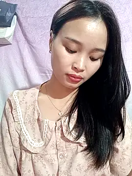 Snapshot of Lili_lovely chatting on November 23, 2025, 1:59 am Lili lovely online show from November 23, 2025, 1:59 am