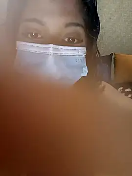 Snapshot of emali_baba chatting on November 24, 2025, 4:01 am emali baba online show from November 24, 2025, 4:01 am