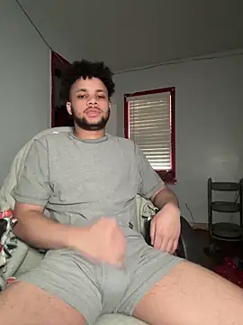 Snapshot of Troydaddy578 chatting on December 19, 2025, 8:11 pm Troydaddy578 online show from December 19, 2025, 8:11 pm