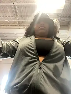 Snapshot of princesslivv chatting on January 6, 2026, 5:28 pm princesslivv online show from January 6, 2026, 5:28 pm