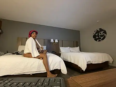 Snapshot of princesslivv chatting on February 13, 2026, 7:41 am princesslivv online show from February 13, 2026, 7:41 am