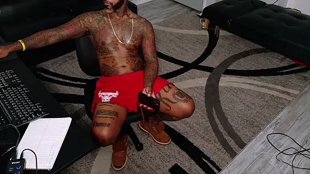 SLANGONDEMHOES online show from October 6, 2025, 4:41 pm