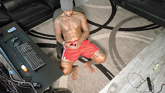 SLANGONDEMHOES online show from September 19, 2025, 9:19 pm