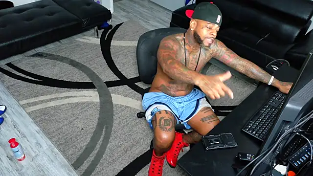 SLANGONDEMHOES online show from December 19, 2025, 3:36 pm