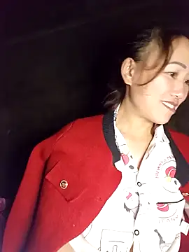 Snapshot of Fienjr chatting on November 10, 2025, 2:11 pm Fienjr online show from November 10, 2025, 2:11 pm