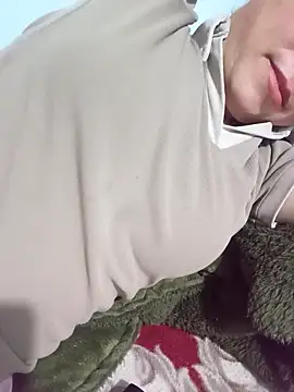 Fienjr online show from April 15, 2026, 1:37 pm