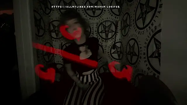 Snapshot of Madame_Lucifer chatting on July 24, 2026, 1:56 am Madame Lucifer online show from July 24, 2026, 1:56 am