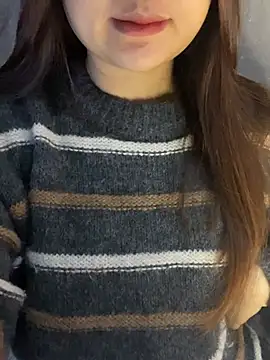 Hinne07 online show from February 9, 2026, 1:36 am