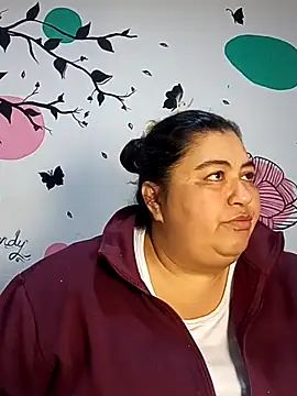 curvy diva  online show from October 26, 2025, 11:10 am