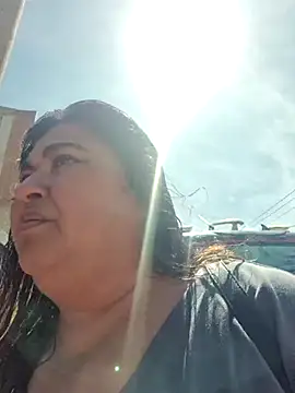 curvy diva  online show from December 2, 2025, 3:03 pm