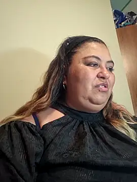 curvy diva  online show from February 11, 2026, 1:49 am