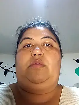 curvy diva  online show from November 20, 2025, 10:27 am