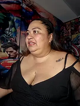 curvy diva  online show from February 19, 2026, 9:39 am