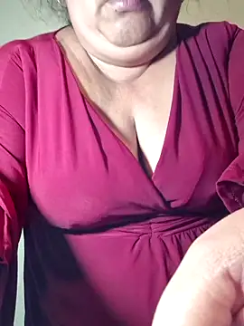 curvy diva  online show from April 10, 2026, 9:27 am