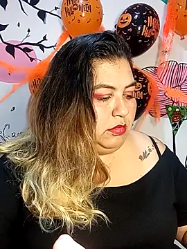 curvy diva  online show from October 29, 2025, 1:26 am