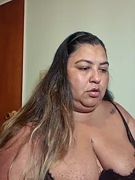 curvy diva  online show from March 16, 2026, 1:24 am